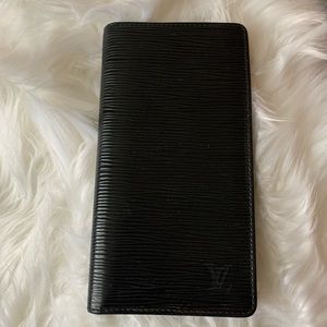 Authentic Louis Vuitton Epi Checkbook Cover Wallet